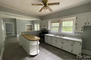 217 E Horah St, Salisbury, NC 28144 - Photo 11