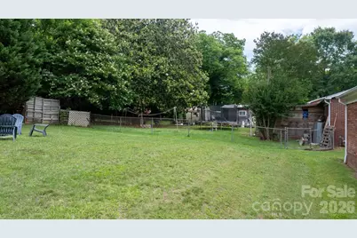 1423 16th Avenue NE, Hickory, NC 28601 - Photo 11