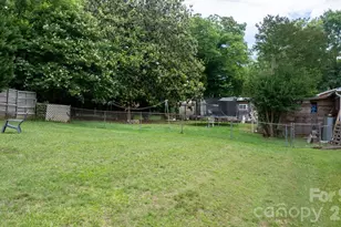 1423 16th Ave NE, Hickory, NC 28601 - Photo 11