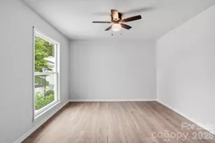 7031 Stonington Ln, Charlotte, NC 28227 - Photo 13