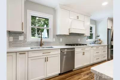 6801 Rollingridge Drive, Charlotte, NC 28211 - Photo 7