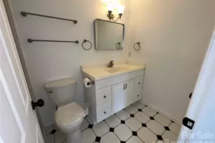 10220 Rockwood Rd, Charlotte, NC 28215 - Photo 9