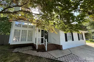10220 Rockwood Rd, Charlotte, NC 28215 - Photo 3