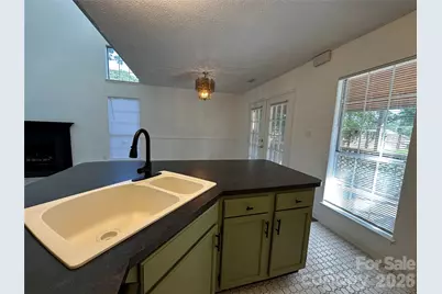 10220 Rockwood Road, Charlotte, NC 28215 - Photo 7