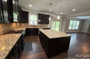 6013 Hyde Park Drive, Indian Trail, NC 28079 - Photo 9