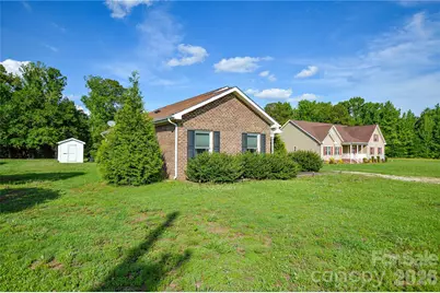 1341 McRae Avenue #8, Wadesboro, NC 28170 - Photo 3