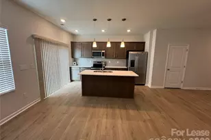 3021 Kingsfield Rd, Charlotte, NC 28208 - Photo 7