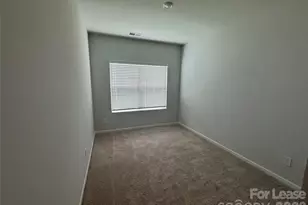 3021 Kingsfield Rd, Charlotte, NC 28208 - Photo 23
