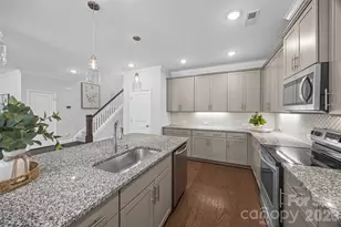 1227 Thomas Knapp Pkwy, Fort Mill, SC 29715 - Photo 7