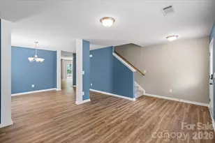 5229 Hawkins Meadow Ct, Charlotte, NC 28213 - Photo 7