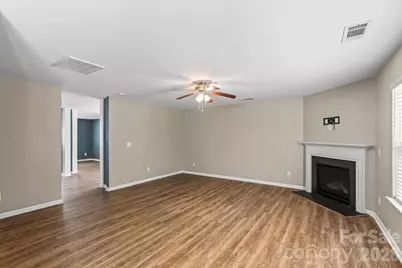 5229 Hawkins Meadow Court, Charlotte, NC 28213 - Photo 11