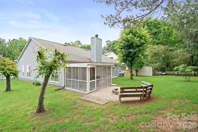 8940 Raven Park Drive, Charlotte, NC 28216 - Photo 31
