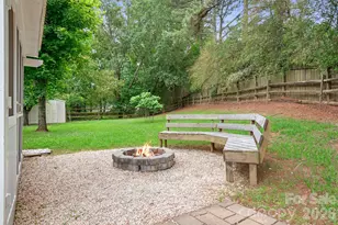 8940 Raven Park Dr, Charlotte, NC 28216 - Photo 35