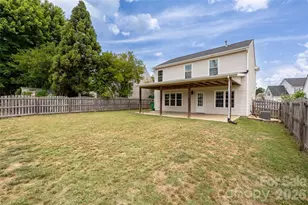 9535 Forest Path Dr, Charlotte, NC 28269 - Photo 37