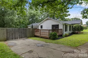 224 Sturbridge Dr, Charlotte, NC 28214 - Photo 19