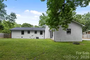224 Sturbridge Dr, Charlotte, NC 28214 - Photo 23