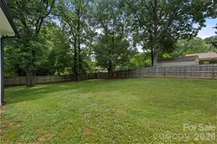 224 Sturbridge Dr, Charlotte, NC 28214 - Photo 25
