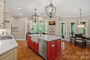 6808 Live Oaks Ln, Waxhaw, NC 28173 - Photo 9