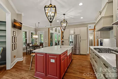 6808 Live Oaks Lane, Waxhaw, NC 28173 - Photo 7