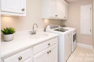 1015 Estate Ln, Matthews, NC 28104 - Photo 41