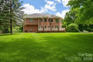 1015 Estate Ln, Matthews, NC 28104 - Photo 47