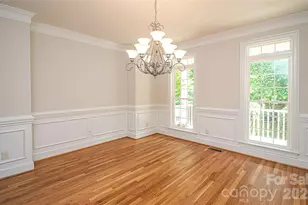 1015 Estate Ln, Matthews, NC 28104 - Photo 9