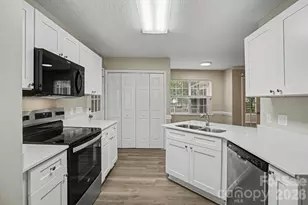 1255 Hawthorne Dr, Indian Trail, NC 28079 - Photo 3