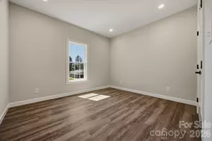 107 Meadow View St, Morganton, NC 28655 - Photo 29