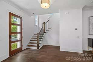 2023 Lynnwood Dr, Charlotte, NC 28209 - Photo 3