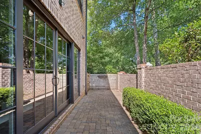 2023 Lynnwood Drive, Charlotte, NC 28209 - Photo 15