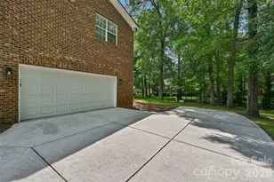 2825 Chip Shot Dr, Stallings, NC 28104 - Photo 45