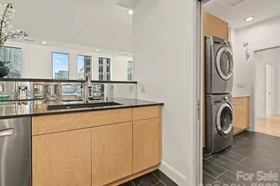 127 N Tryon St, Charlotte, NC 28202 - Photo 29