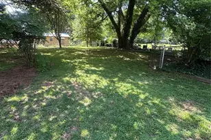 1407 N College Ave, Newton, NC 28658 - Photo 25