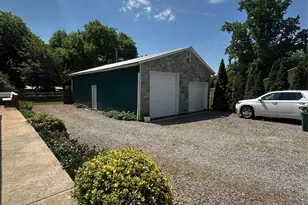 1407 N College Ave, Newton, NC 28658 - Photo 5