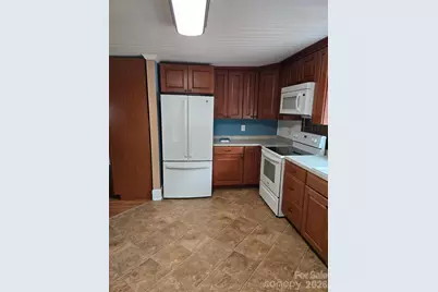 1407 N College Avenue, Newton, NC 28658 - Photo 21