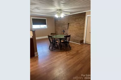 1407 N College Avenue, Newton, NC 28658 - Photo 9
