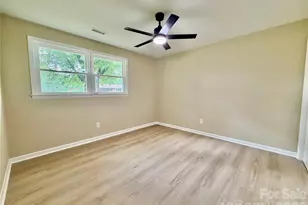 303 Deal Ave NE, Conover, NC 28613 - Photo 15