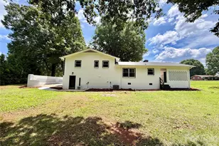 303 Deal Ave NE, Conover, NC 28613 - Photo 31