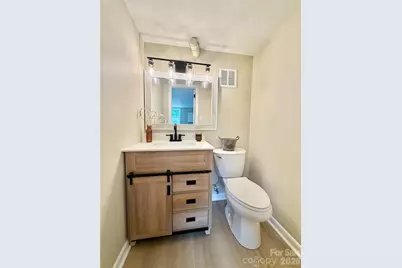 303 Deal Avenue NE, Conover, NC 28613 - Photo 27
