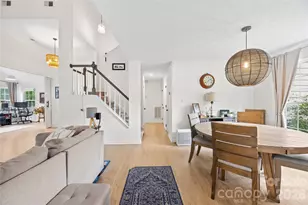 801 Mill Run Dr, Charlotte, NC 28209 - Photo 7