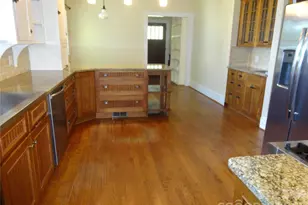 33 Church St, Weaverville, NC 28787 - Photo 15