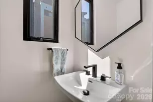 1005 Zinc Ln, Charlotte, NC 28205 - Photo 17