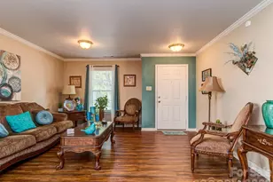 7829 Ponderosa Pine Ln, Charlotte, NC 28215 - Photo 5