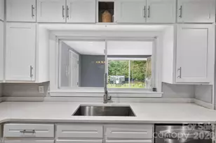 2432 Oakwood Cir, Rock Hill, SC 29732 - Photo 5