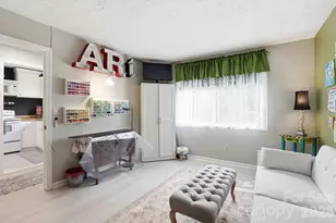 581 Courtwood Ln, Hendersonville, NC 28739 - Photo 15