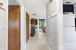 581 Courtwood Ln, Hendersonville, NC 28739 - Photo 21