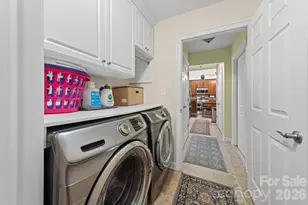 5418 Prosperity View Dr, Charlotte, NC 28269 - Photo 19