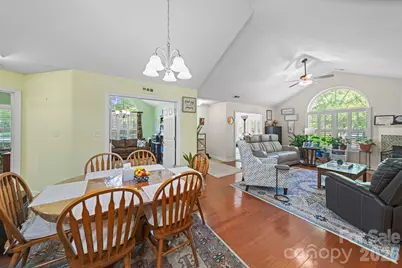 5418 Prosperity View Drive, Charlotte, NC 28269 - Photo 5