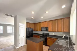 7023 Brighton Park Dr, Mint Hill, NC 28227 - Photo 5