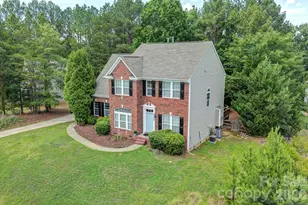 305 Hydrangea Dr, Clover, SC 29710 - Photo 37